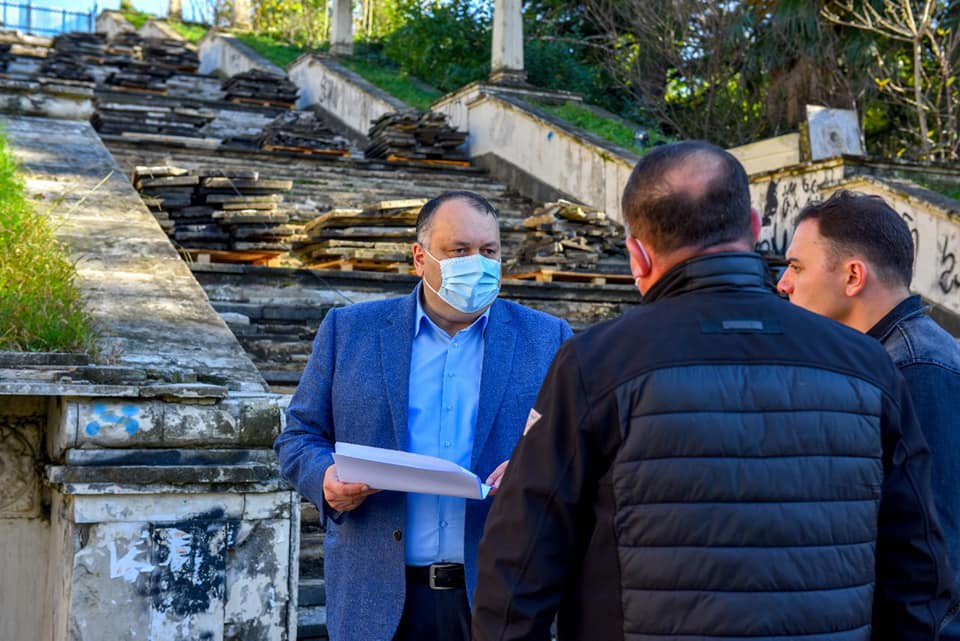 ქუთაისში ასსაფეხურიანი კიბის რეაბილიტაცია დაიწყო