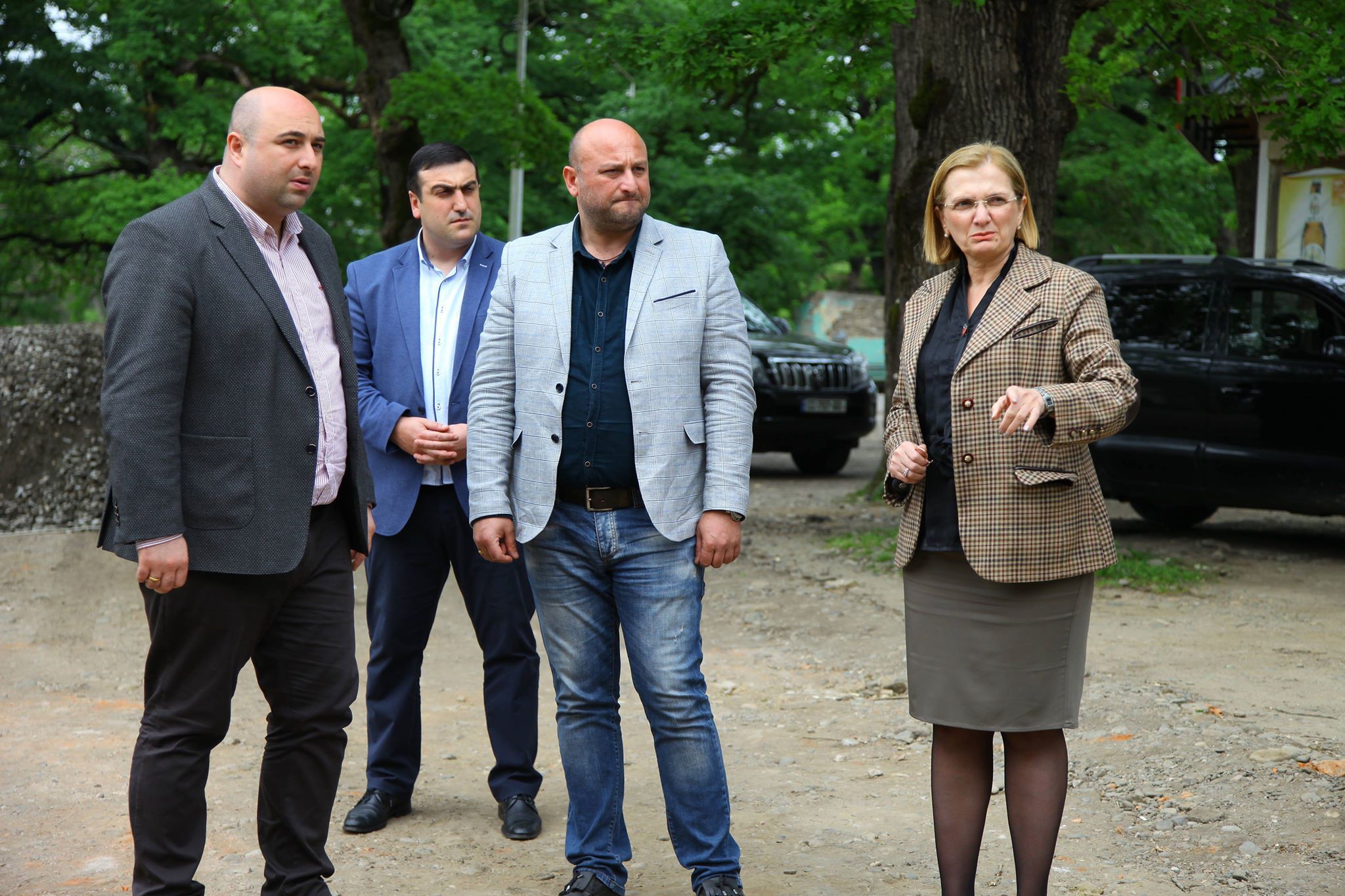 Mayor of Kutaisi Giorgi Tchighvaria viewed the ongoing infrastructure works throughout the city, together with deputies of City Council and the representatives of territorial units