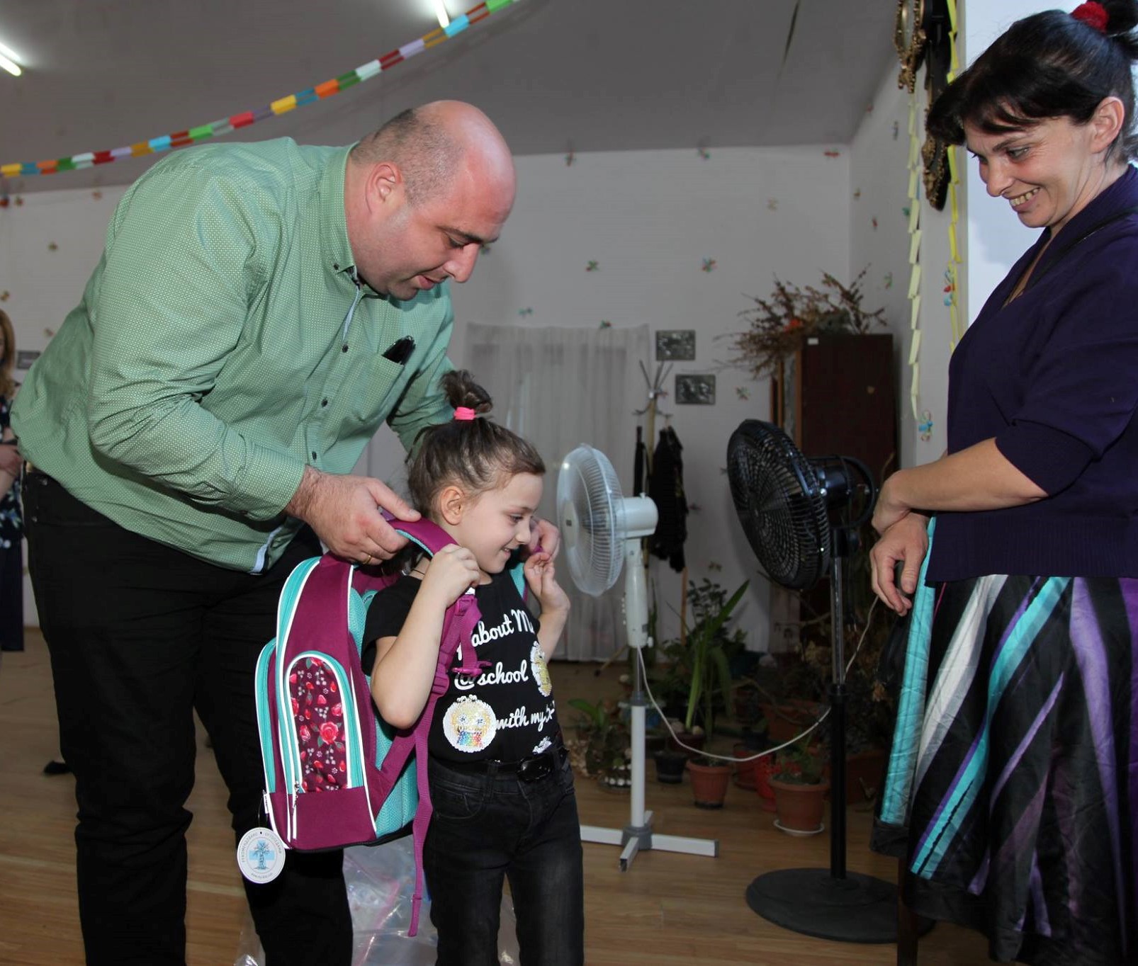 The mayor of Kutaisi handed gifts to 3 first graders