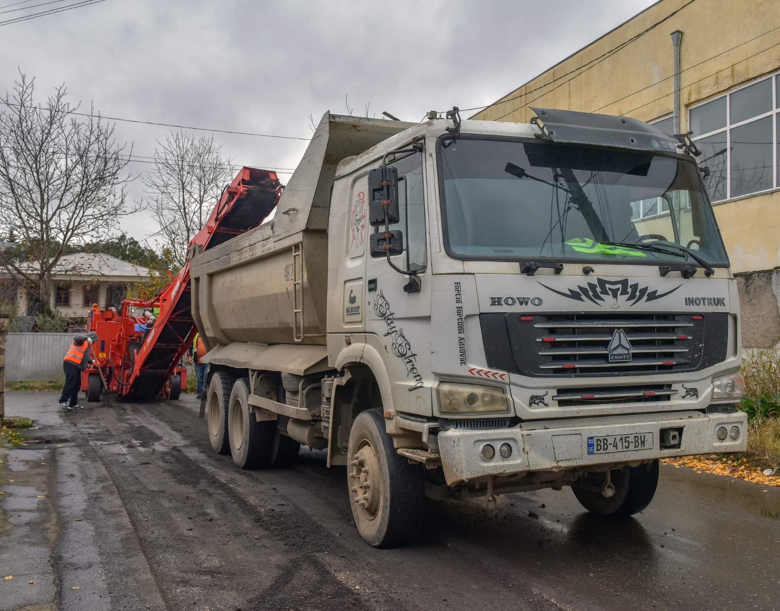 ქუთაისში გიორგი ბრწყინვალეს ქუჩის სრული რეაბილიტაცია მიმდინარეობს