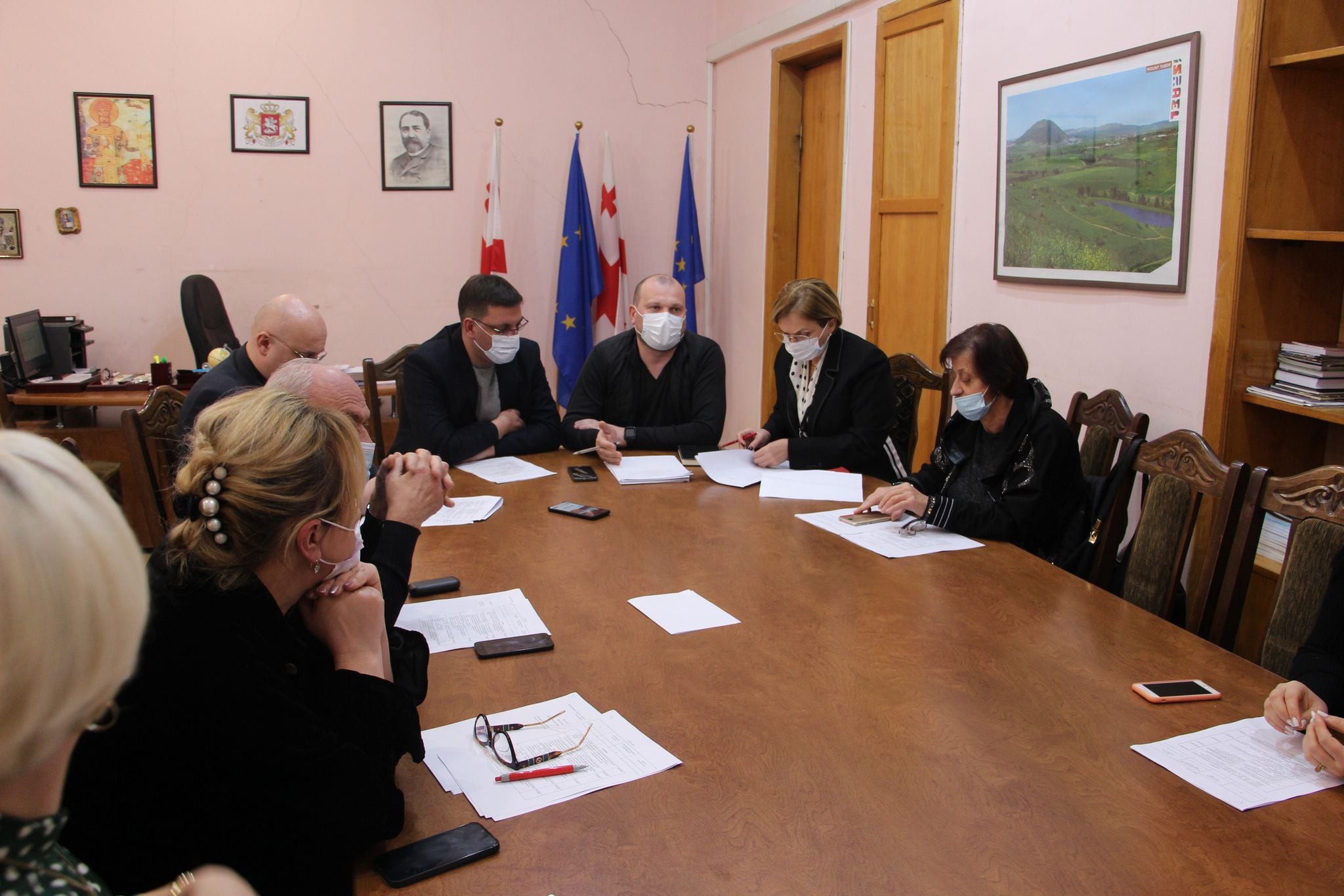 საკრებულოს ჯანდაცვისა და  სოციალურ  საკითხთა კომისიის წევრებმა  2022 წლის  სამუშაო გეგმა-გრაფიკი განიხილეს