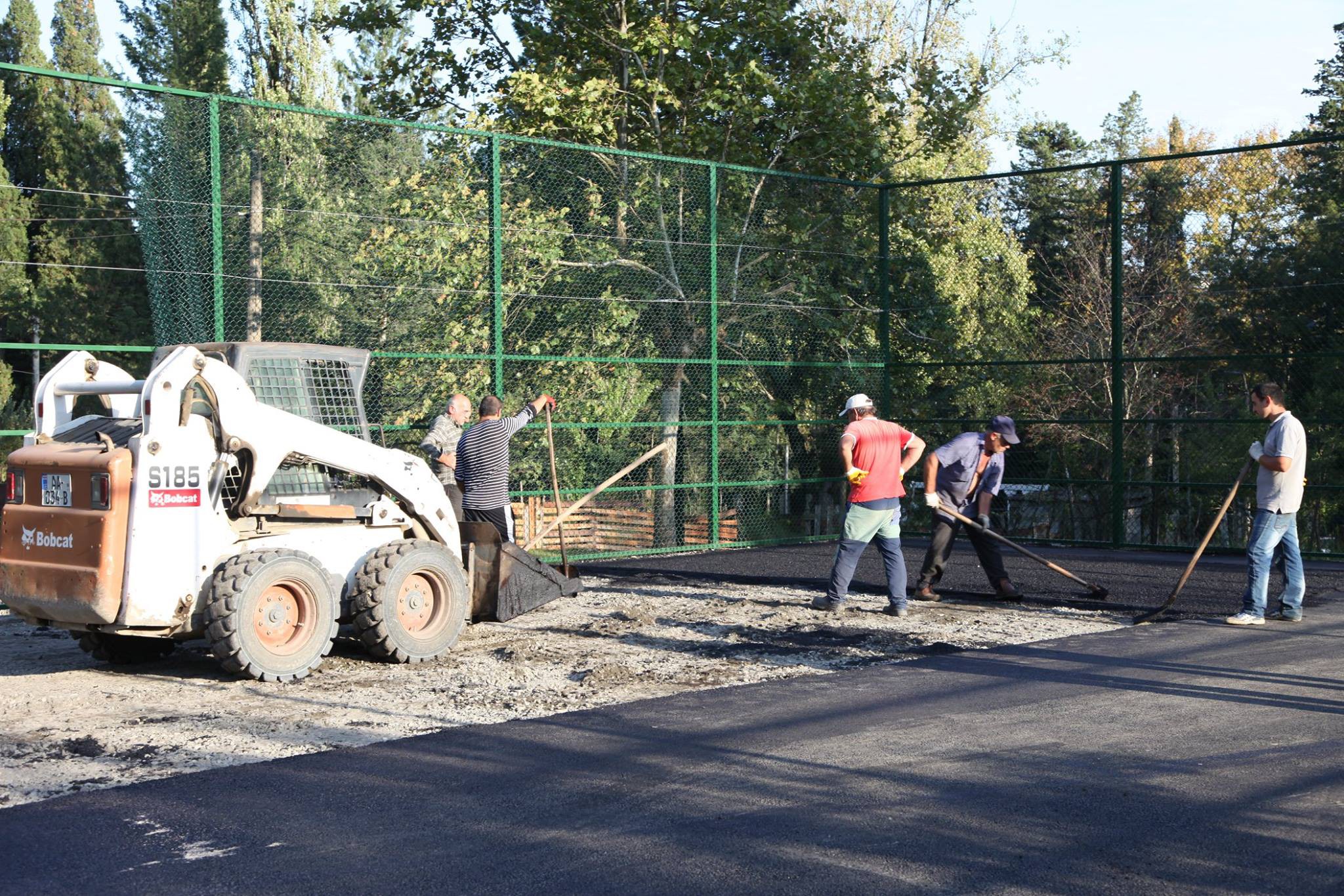 Simple type squares are being arranged in Kutaisi