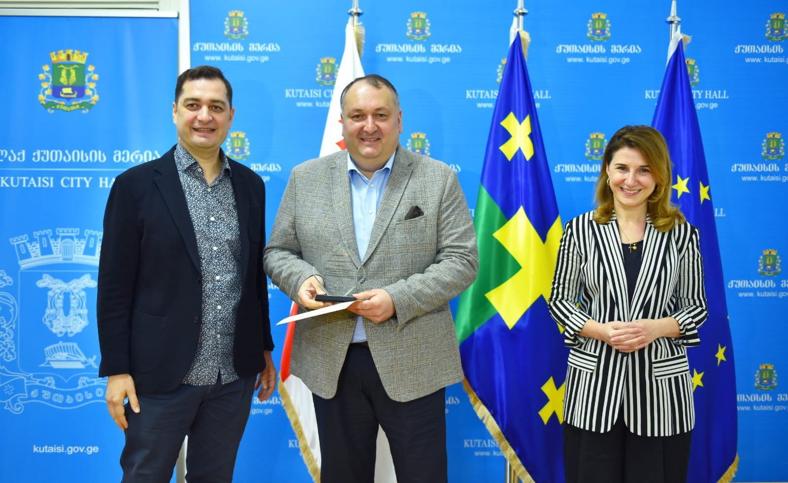 The Mayor of Kutaisi City Municipality, Ioseb Khakhaleishvili met the representatives of “World Vision Georgia”