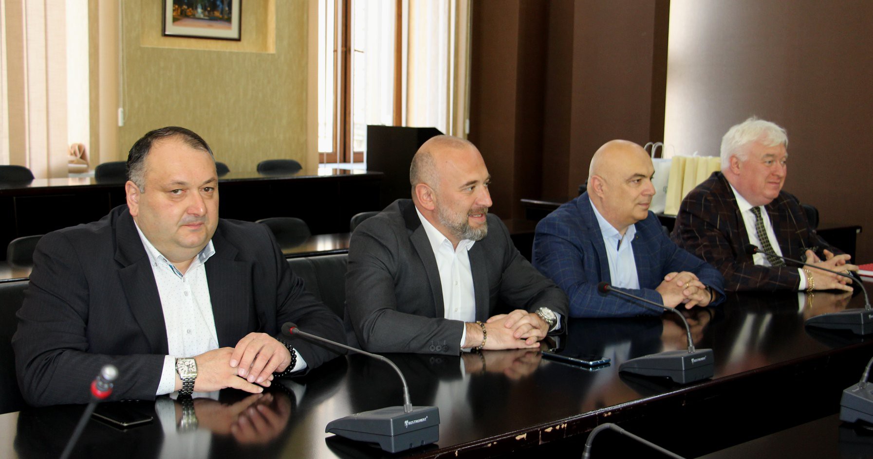 Meeting with the Mayor of Kiriat-Bialik and members of the delegation