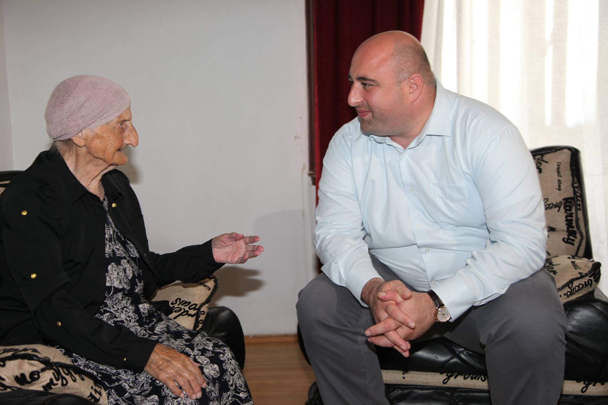 The mayor of Kutaisi congratulated a 104-year-old woman living in Kutaisi on her birthday