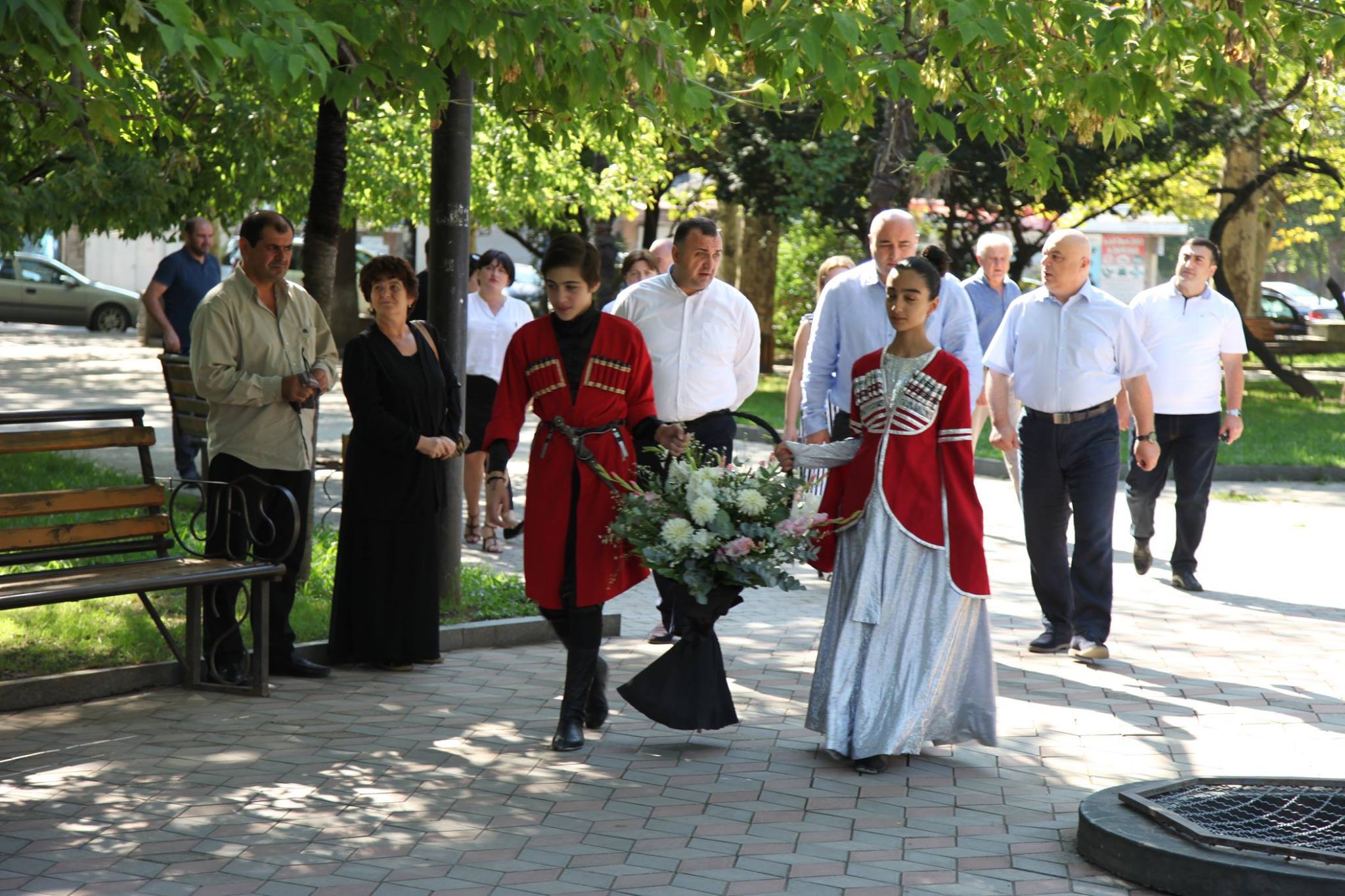 Respecting the memorial to the heroes of the Abkhazian war