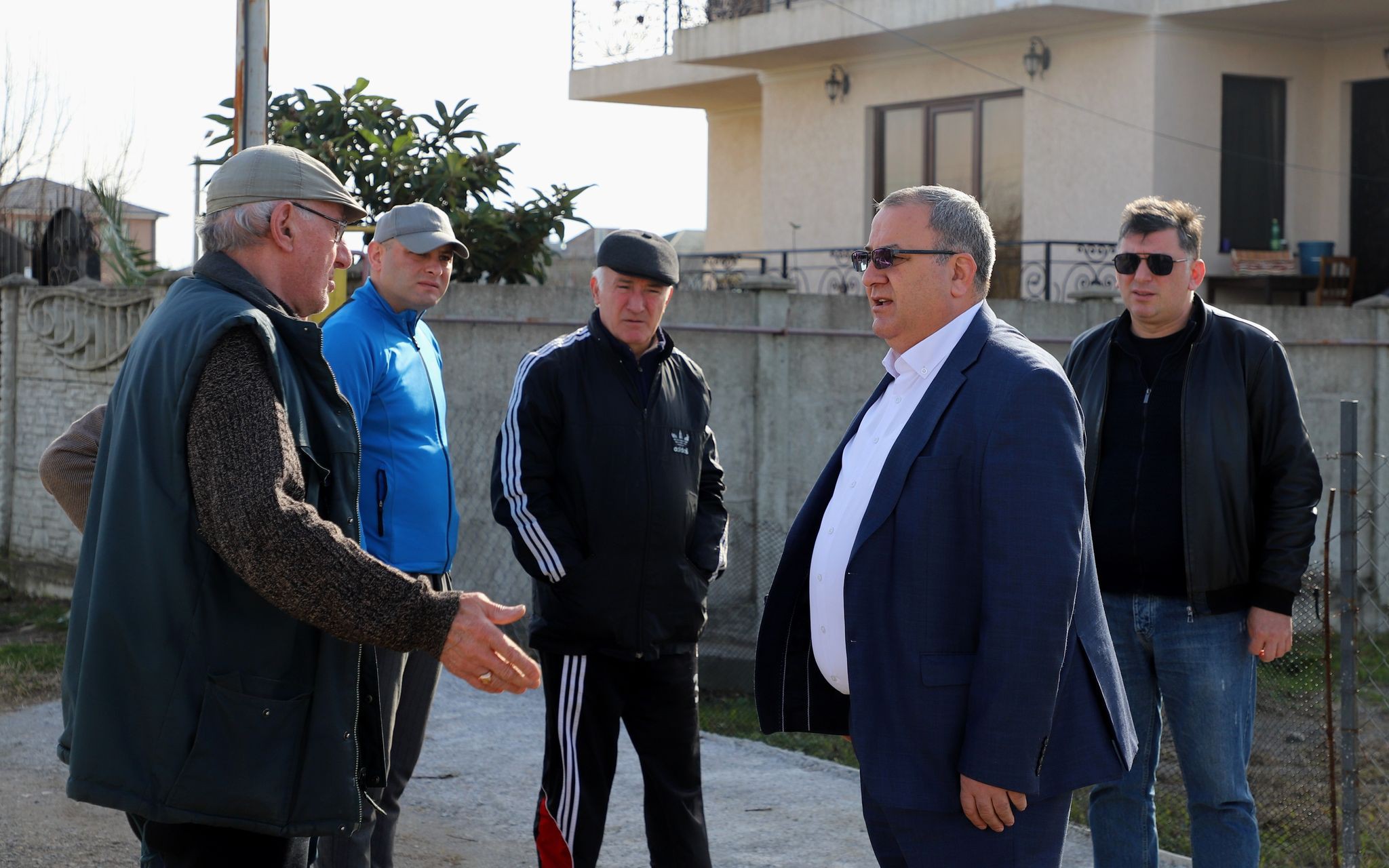 საკრებულოს თავმჯდომარის პირველი მოადგილე გია ბასილაძე მოსახლეობას შეხვდა