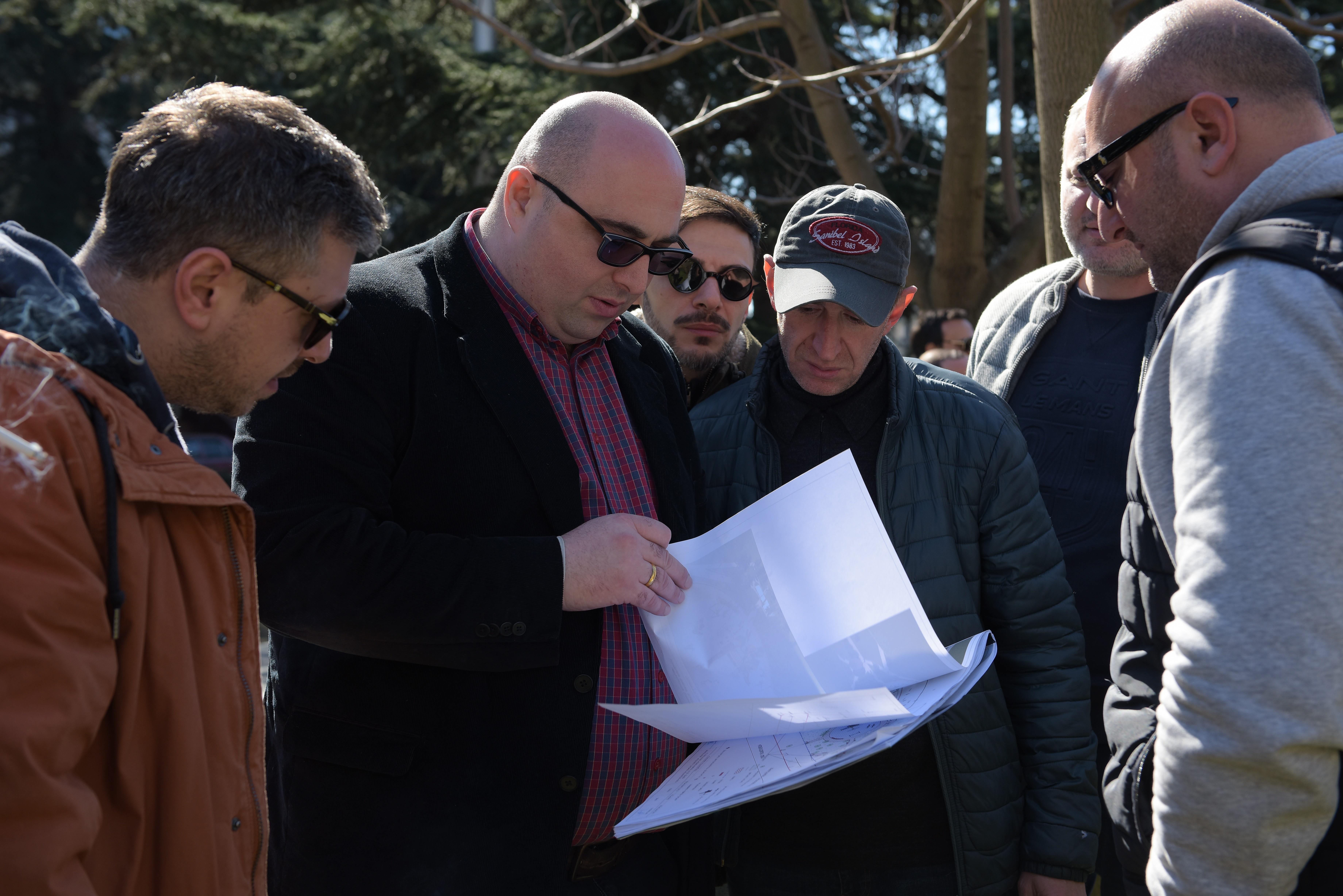 A square is being set up in Kutaisi near N120 Rustaveli Street